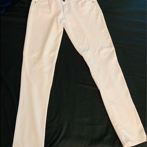Rue 21 Hot Kiss white jeans in size 15.